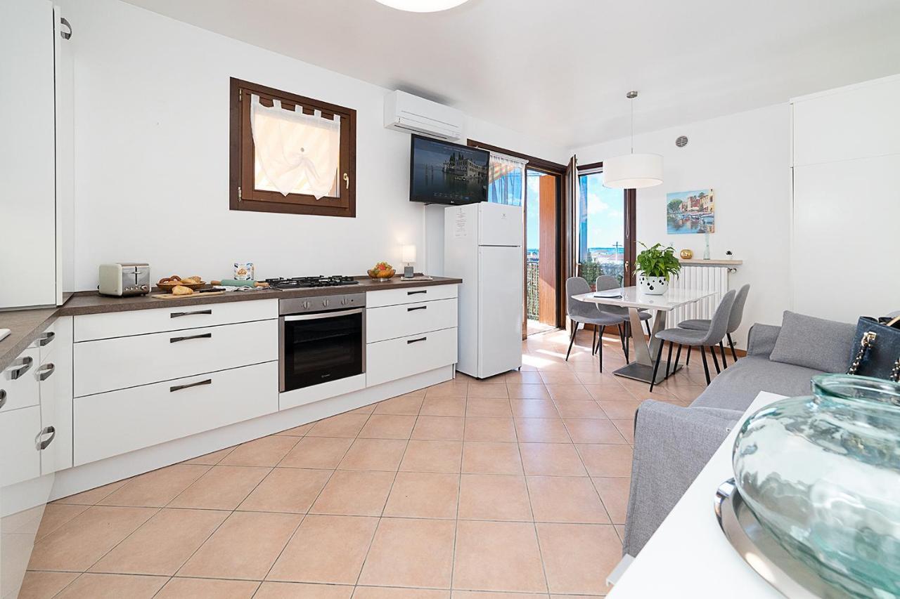 Apartment Blanco - Regarda Travel Lazise Ngoại thất bức ảnh