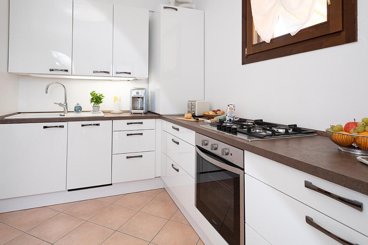 Apartment Blanco - Regarda Travel Lazise Ngoại thất bức ảnh
