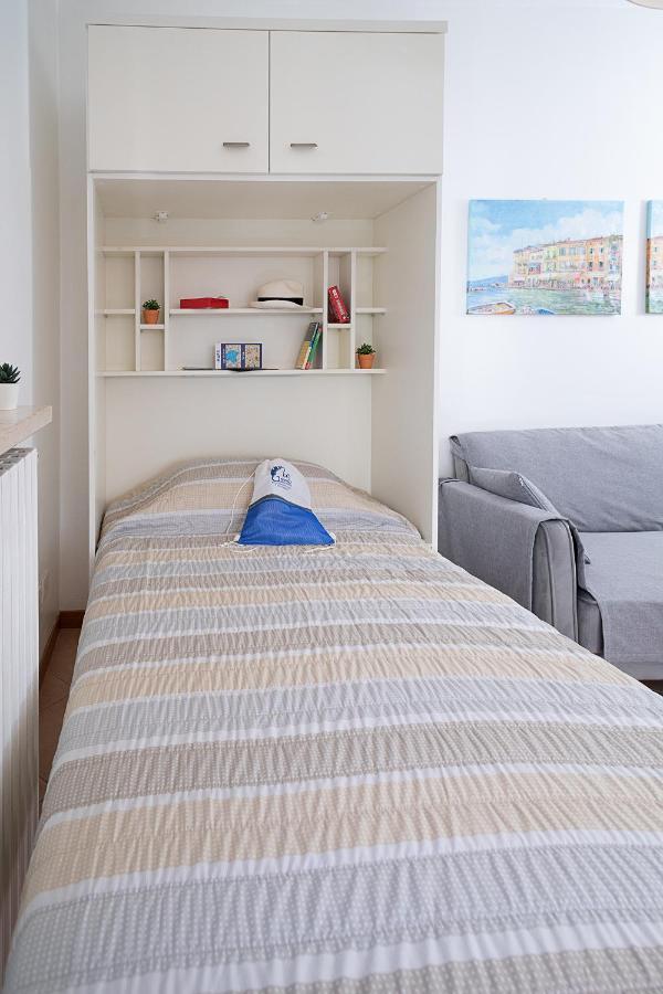 Apartment Blanco - Regarda Travel Lazise Ngoại thất bức ảnh